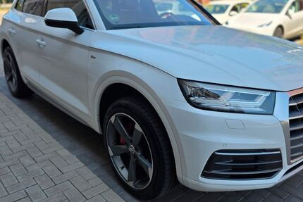 Audi Q5 110.000 km 24.800 &euro; Düsseldorf 40549