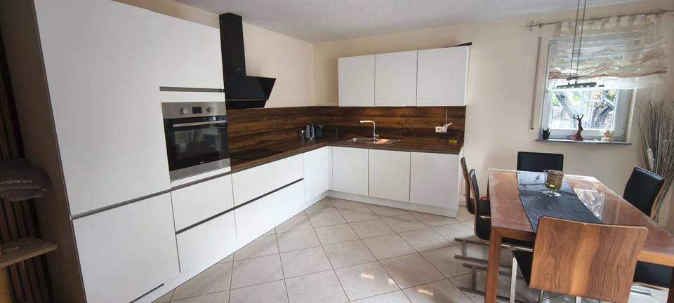 Einfamilienhaus Neuenstadt am Kocher - 8 Zimmer, 215 m&sup2;, 749.000&euro; | Angebot:27126039