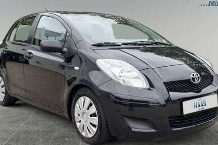 Toyota Yaris 80.415 km 5.000 € Sonnefeld 96242