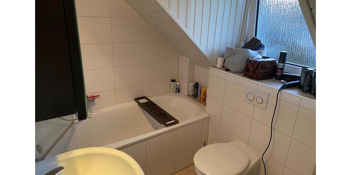 Dachgeschoßwohnung Siegen Kaan-Marienborn - 3 Zimmer, 85 m&sup2;, 800&euro; | Angebot:25310119