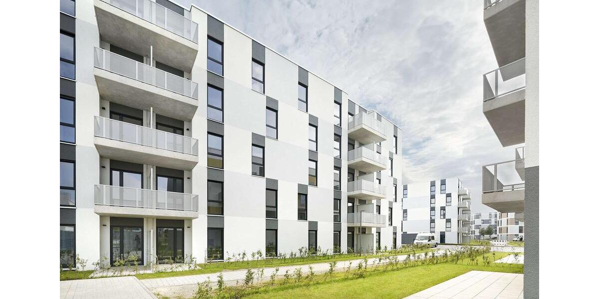 Etagenwohnung Schönefeld - 4 Zimmer, 96 m&sup2;, 1.249&euro; | Angebot:25541075