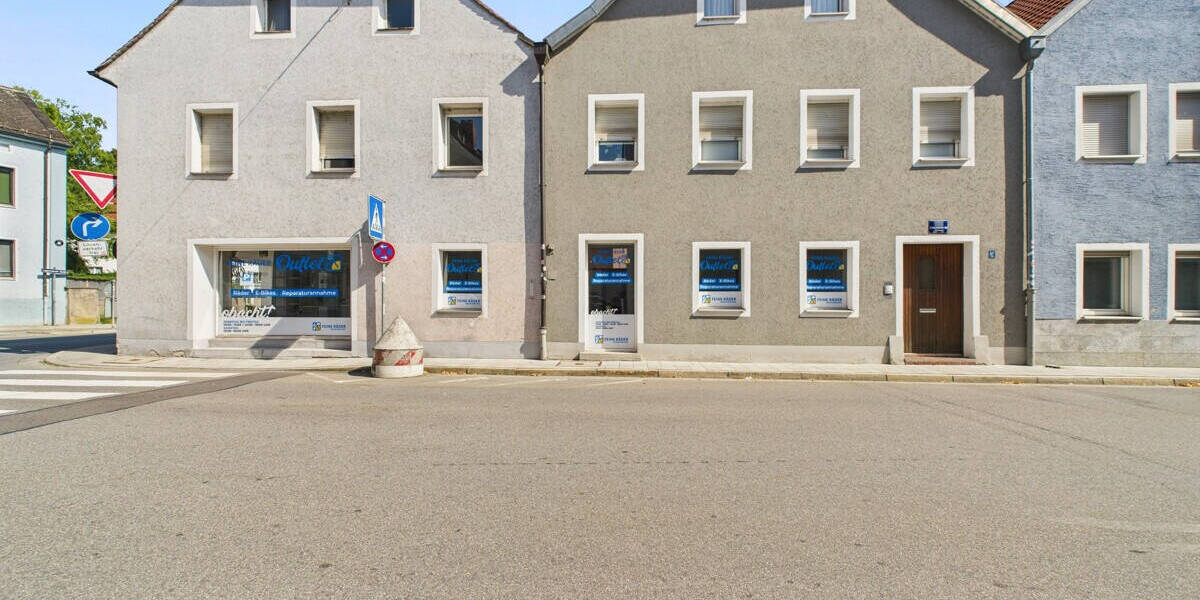 Wohn- und Geschäftshaus mit Entwicklungspotenzial in Steinweg 2 zimmer