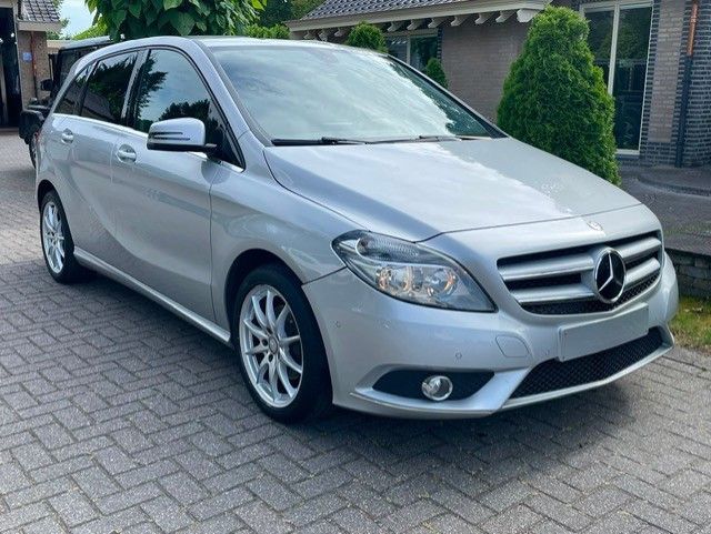 Mercedes-Benz B 180 84.923 km 7.800 &euro; Bergen op Zoom 4625A