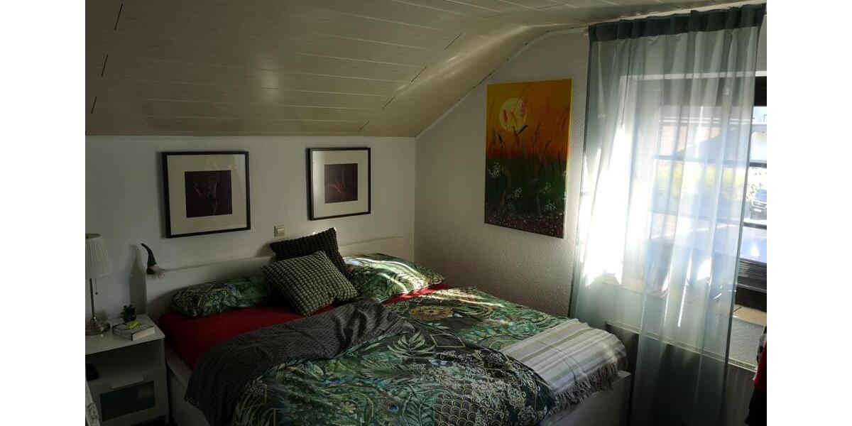 Dachgeschoßwohnung Wickede (Ruhr) - 3 Zimmer, 76 m&sup2;, 490&euro; | Angebot:24785420