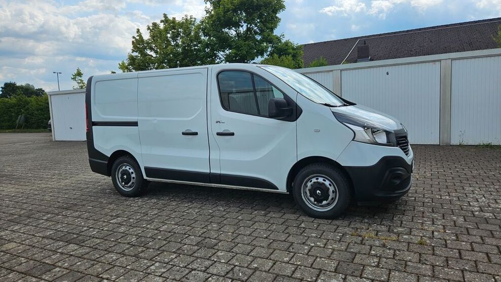 Renault Trafic 170.000 km 10.500 € Kenzingen 79341