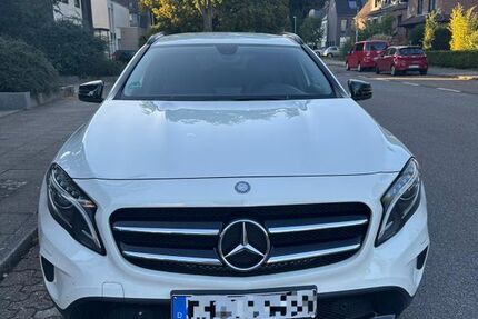 Mercedes-Benz GLA 220 203.000 km 14.500 &euro; Essen 45326