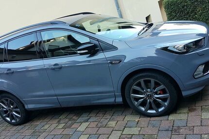 Ford Kuga 133.000 km 18.560 &euro; Hillesheim 54576