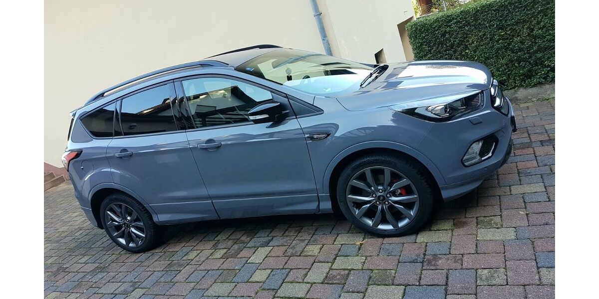 Ford Kuga 133.000 km 18.560 &euro; Hillesheim 54576