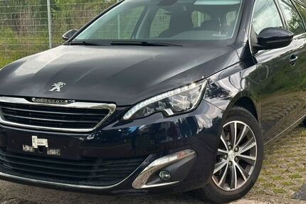 Peugeot 308 129.800 km 7.990 &euro; Mainz 55128