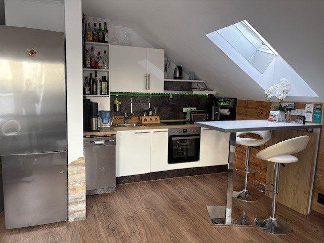 Dachgeschoßwohnung Wiesbaden Südost - 1.5 Zimmer, 35 m&sup2;, 1.100&euro; | Angebot:26406739