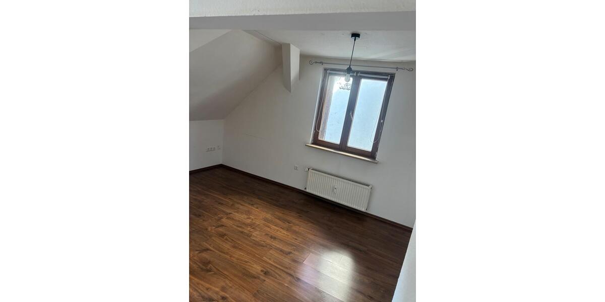 Dachgeschoßwohnung Pfullendorf - 2.5 Zimmer, 54 m&sup2;, 159.000&euro; | Angebot:26238123