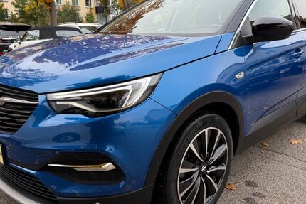 Opel Grandland (X) 37.617 km 17.999 &euro; München 81243