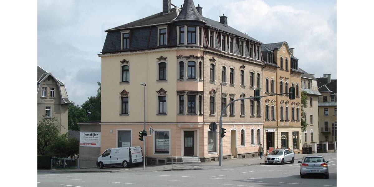 Schönes helles Gewerbe in einen denkmalgeschützten Haus zimmer
