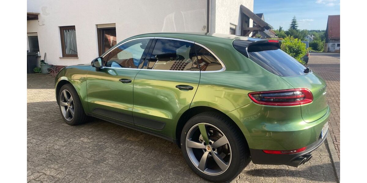Porsche Macan 221.000 km 29.900 &euro; Gedern 63688