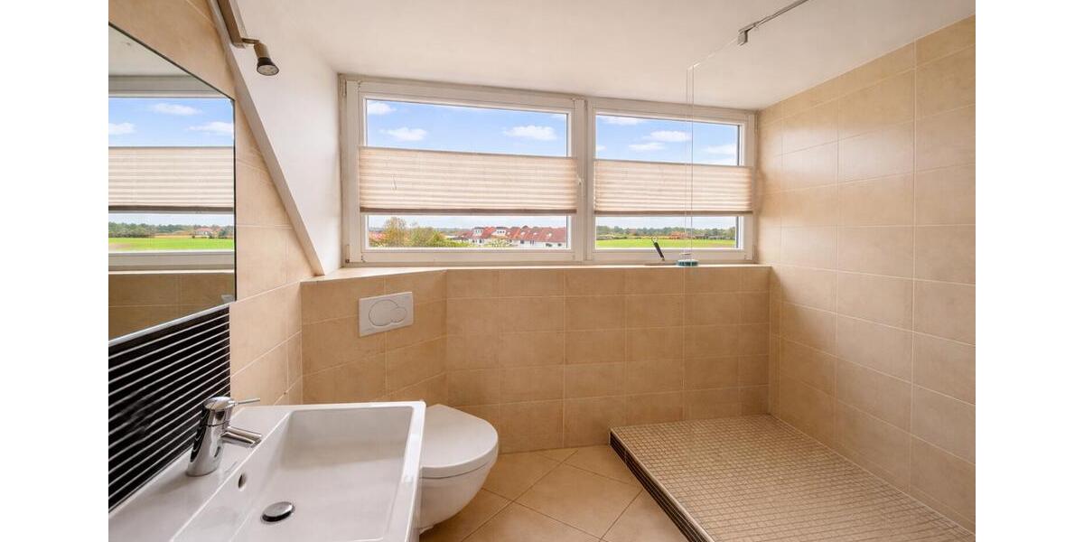 Reihenhaus Bad Vilbel - 5 Zimmer, 177 m&sup2;, 2.900&euro; | Angebot:25862446