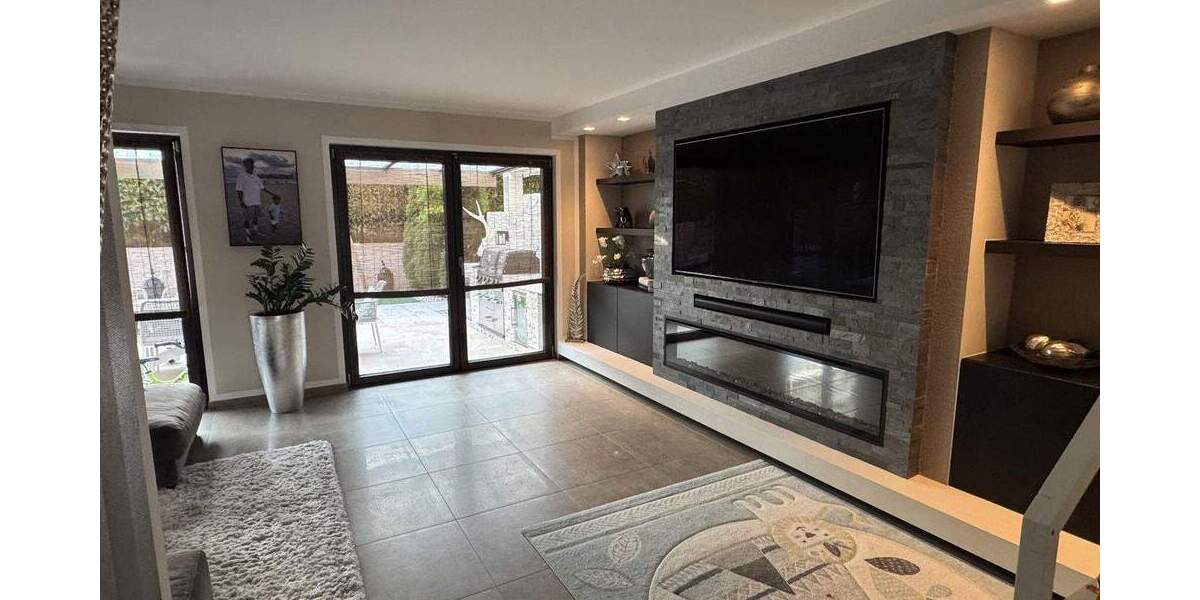 Doppelhaushälfte Rösrath - 7 Zimmer, 240 m&sup2;, 899.000&euro; | Angebot:24534219