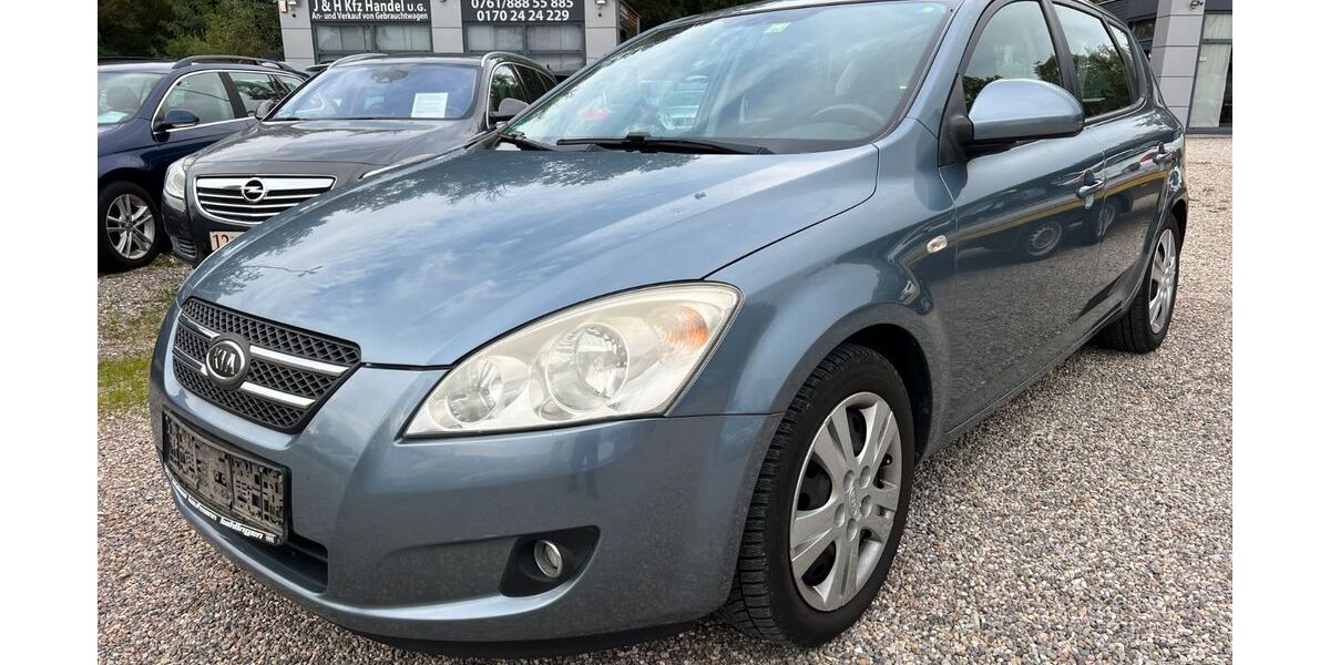Kia ceed / Ceed 180.000 km 2.200 &euro; Freiburg im Breisgau 79108