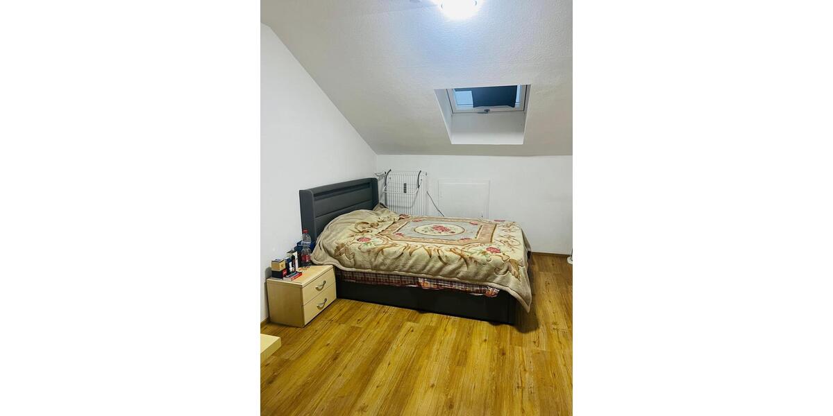 Dachgeschoßwohnung Pocking - 4 Zimmer, 75 m&sup2;, 550&euro; | Angebot:25049278