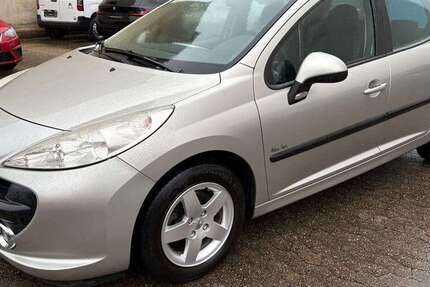 Peugeot 207 65.000 km 4.500 &euro; Saarbrücken 66115