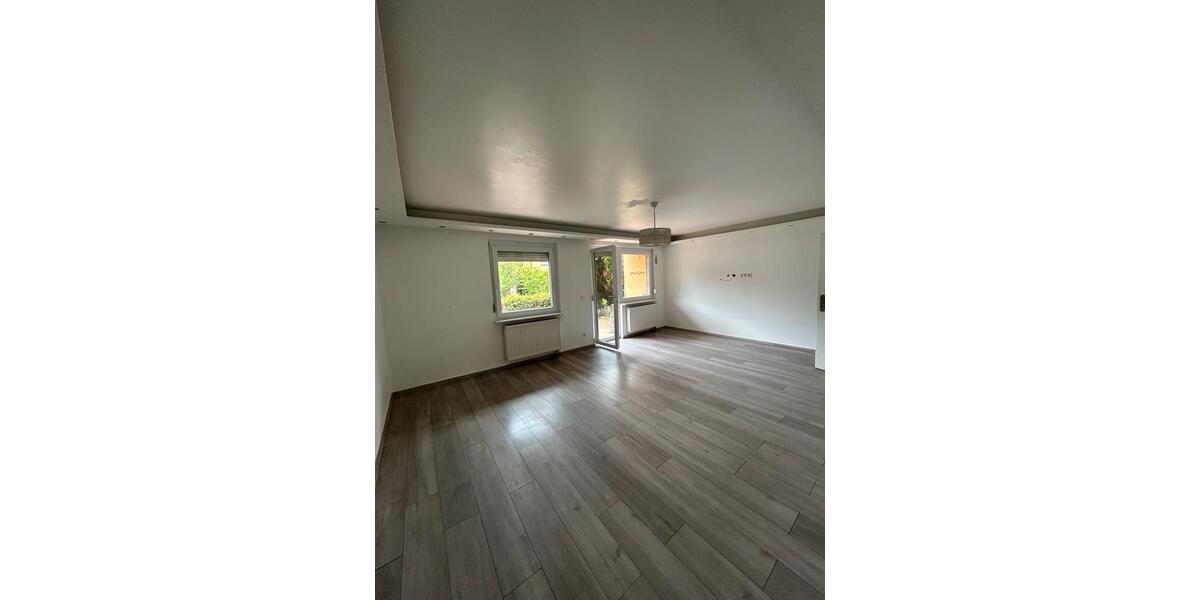 Reihenhaus Mühlacker - 1 Zimmer, 155 m&sup2;, 1.750&euro; | Angebot:26495708
