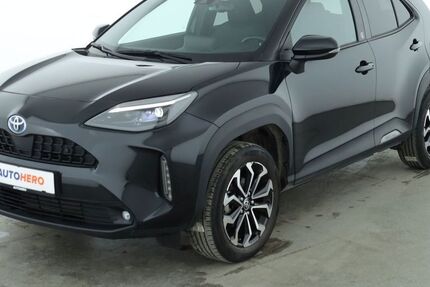 Toyota Yaris Cross 13.465 km 24.050 &euro; Dresden 01187