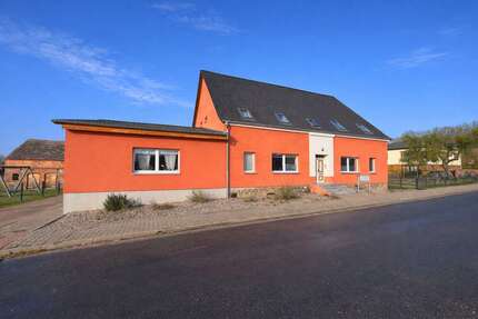 Haus zum Kaufen in Lüdersdorf 349.000 € 345 m² - Haus Lüdersdorf Lüdersdorf | Angebot:23989058