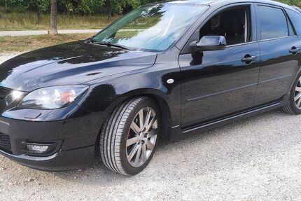 Mazda 3 104.000 km 8.999 &euro; Regensburg 93055