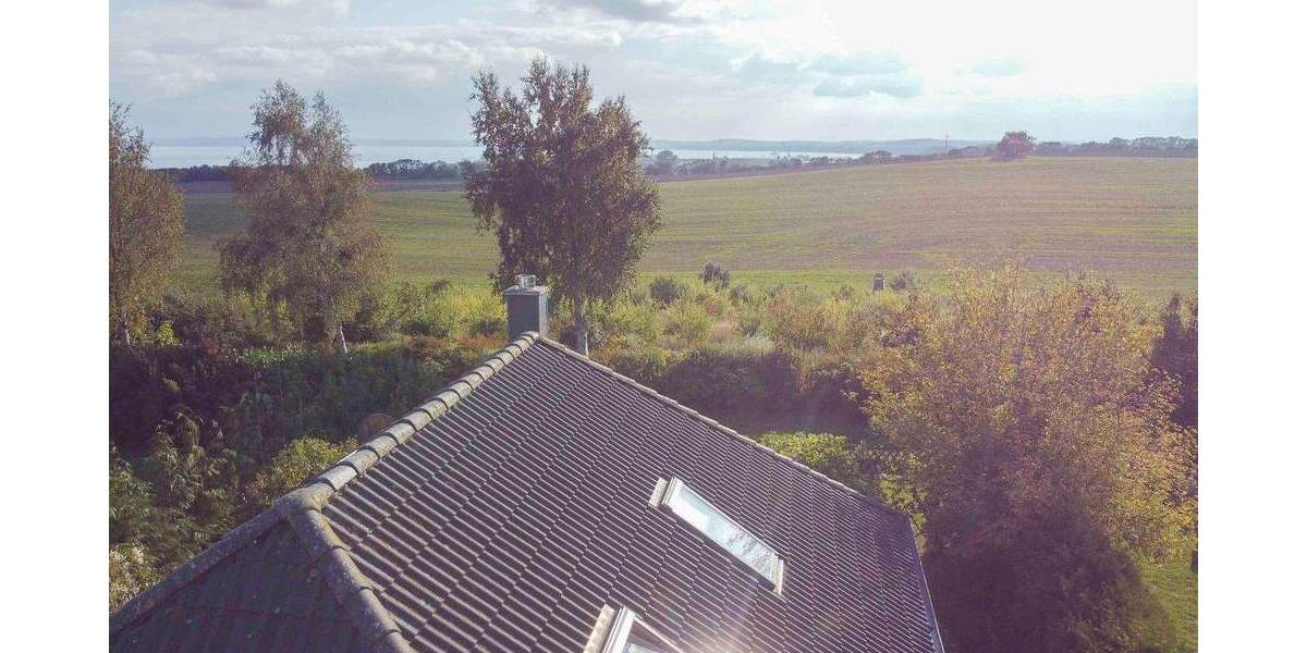 Moderner Bungalow mit ausgebautem Dachgeschoss und Weitblick bis zum Wasser in Sassnitz 6 zimmer