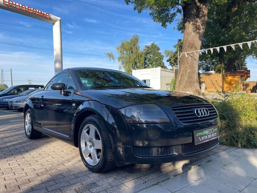 Audi TT 294.158 km 2.899 € München OT Trudering-Riem 81825