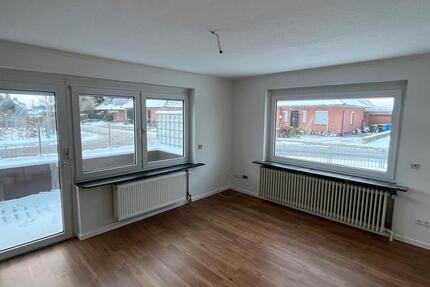 Teilmodernisierte Erdgeschosswohnung mit Garten zu vermieten 3 zimmer