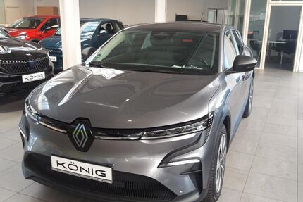 Renault Megane E-TECH 24.396 km 29.999 € Leipzig 04178