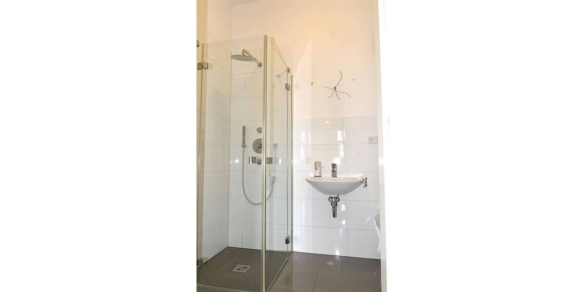 Etagenwohnung Stralsund Kniepervorstadt - 3 Zimmer, 156 m&sup2;, 1.720&euro; | Angebot:26902405
