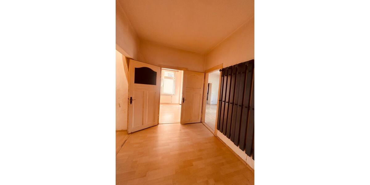 Etagenwohnung Hameln - 4 Zimmer, 102 m&sup2;, 168.000&euro; | Angebot:27094290
