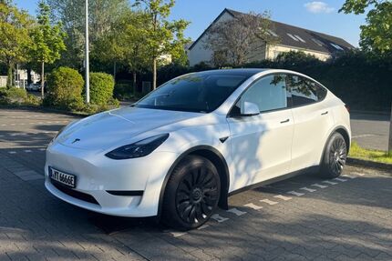 Tesla Model Y 56.300 km 29.900 &euro; Düsseldorf 40233