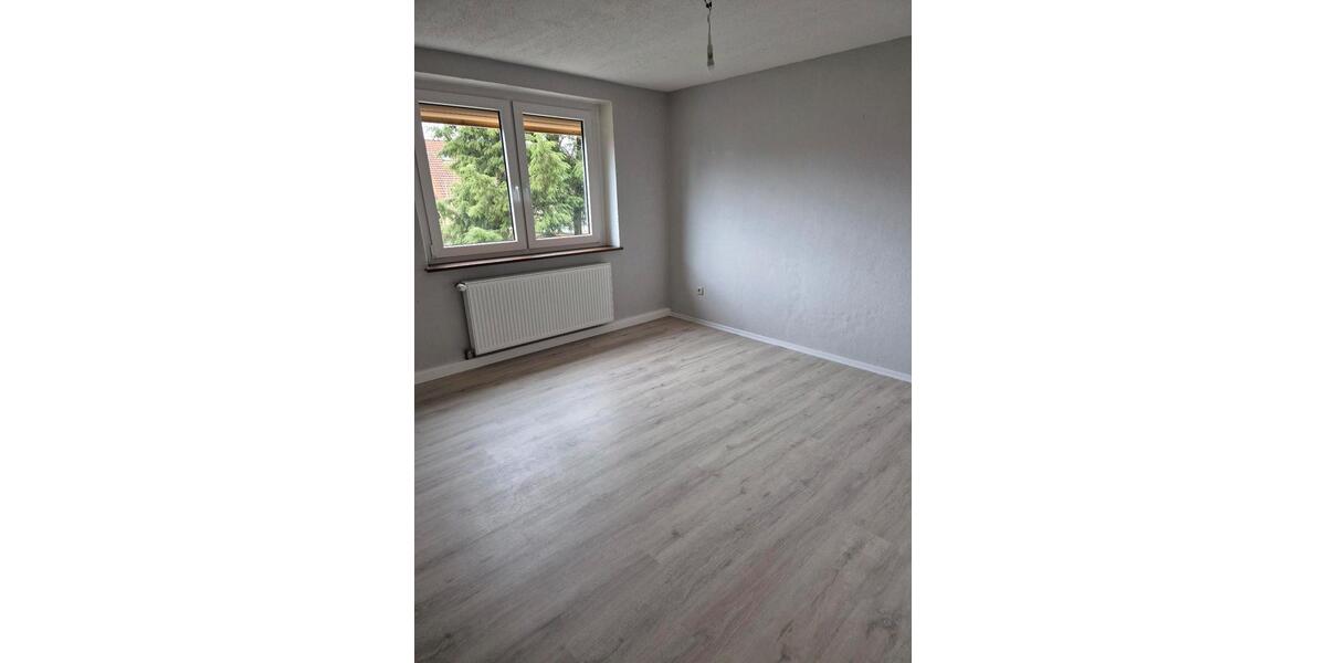 Etagenwohnung Neunkirchen - 3 Zimmer, 75 m&sup2;, 450&euro; | Angebot:25614180
