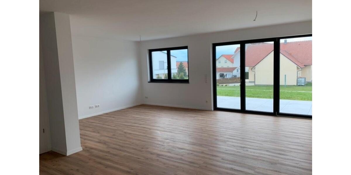 Doppelhaushälfte Cham - 4 Zimmer, 132 m&sup2;, 499.000&euro; | Angebot:26933589