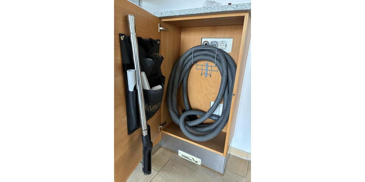 Einfamilienhaus Groß-Umstadt Umstadt - 9 Zimmer, 220 m&sup2;, 3.000&euro; | Angebot:25415646