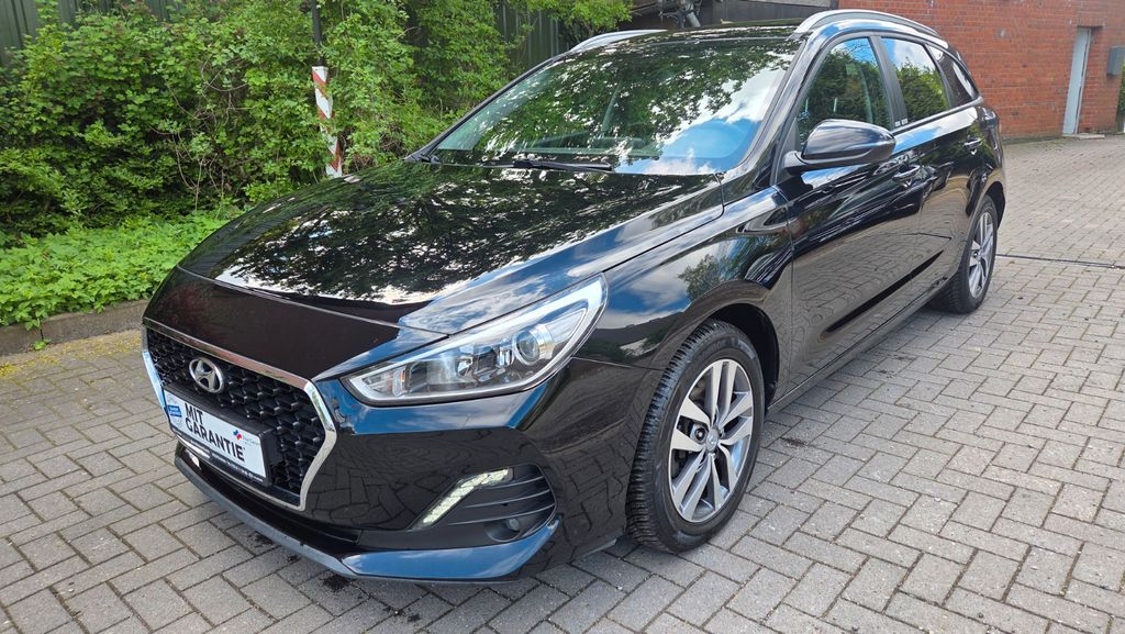 Hyundai i30 76.000 km 15.890 &euro; Kronshagen 24119