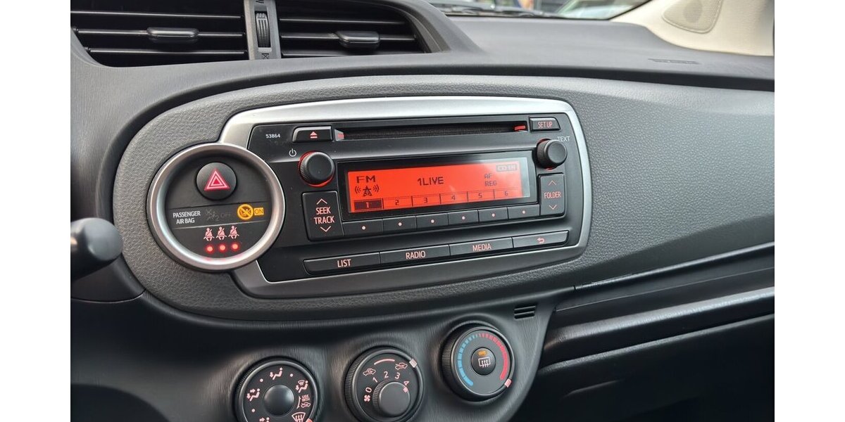 Toyota Yaris 1.0 Basic Radio 91.836 km 1.890 &euro; Wuppertal 42327