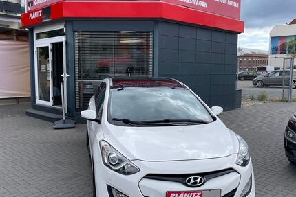 Hyundai i30 88.781 km 9.599 € Leipzig 04229