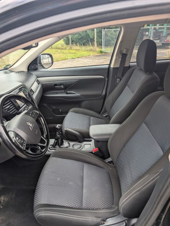 Mitsubishi Outlander 306.941 km 7.800 € Grimma 04668