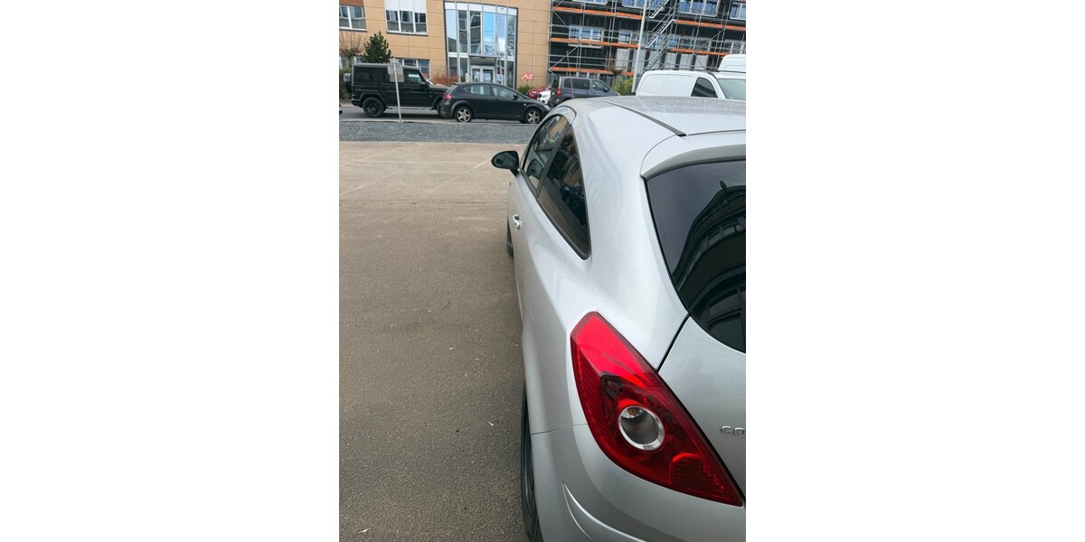 Opel Corsa D 155.238 km 4.499 &euro; Willich 47877