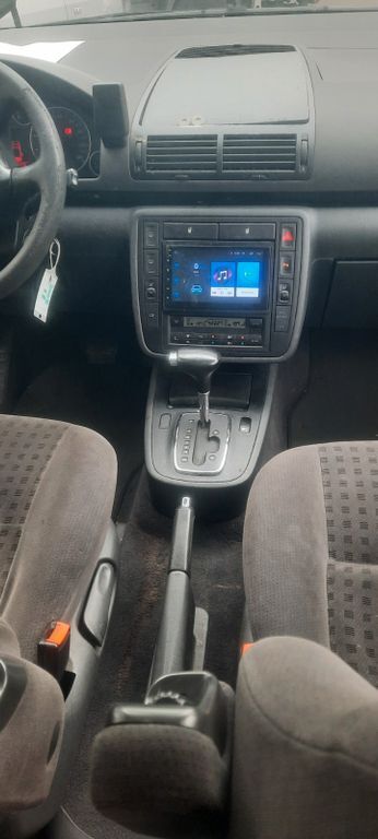 VW Sharan 233.000 km 3.980 € Nürnberg 90425