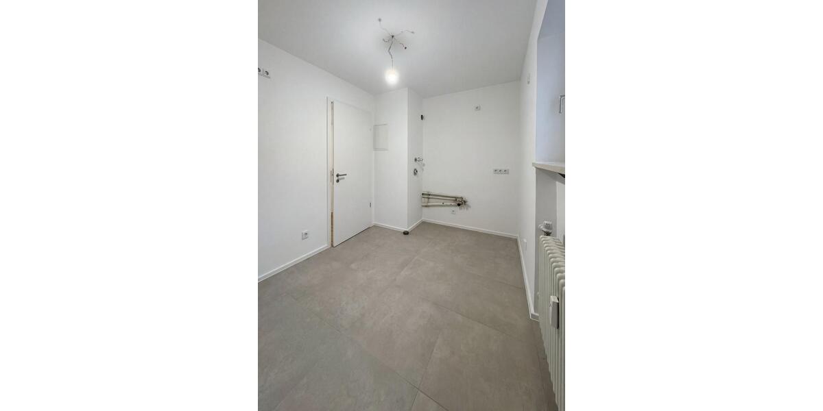 Etagenwohnung Grünwald - 3.5 Zimmer, 95 m&sup2;, 2.180&euro; | Angebot:25257450