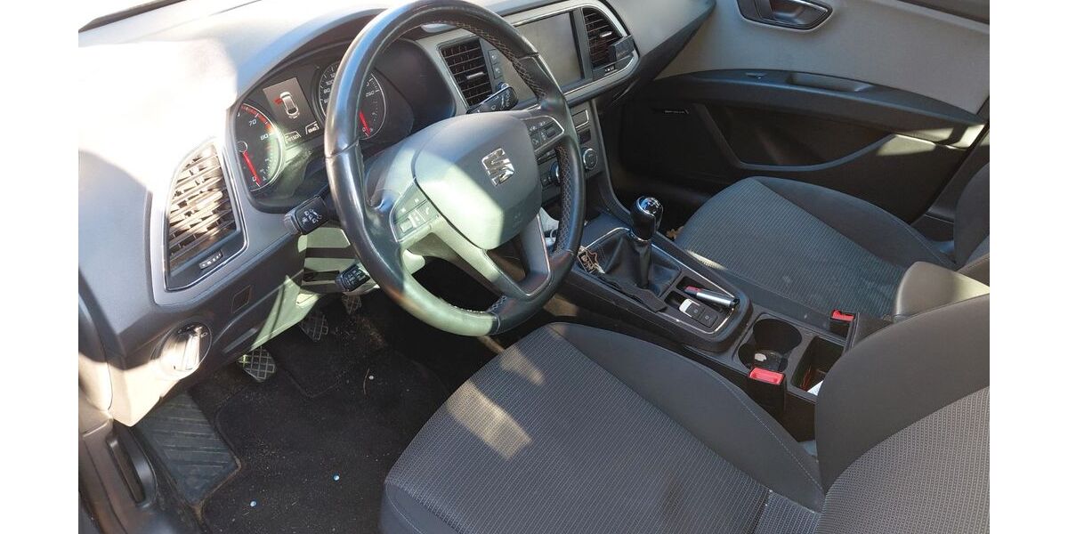 Seat Leon 101.150 km 10.490 &euro; Königs Wusterhausen 15711