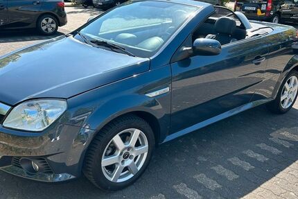 Opel Tigra 78.000 km 3.950 € Solingen 42657