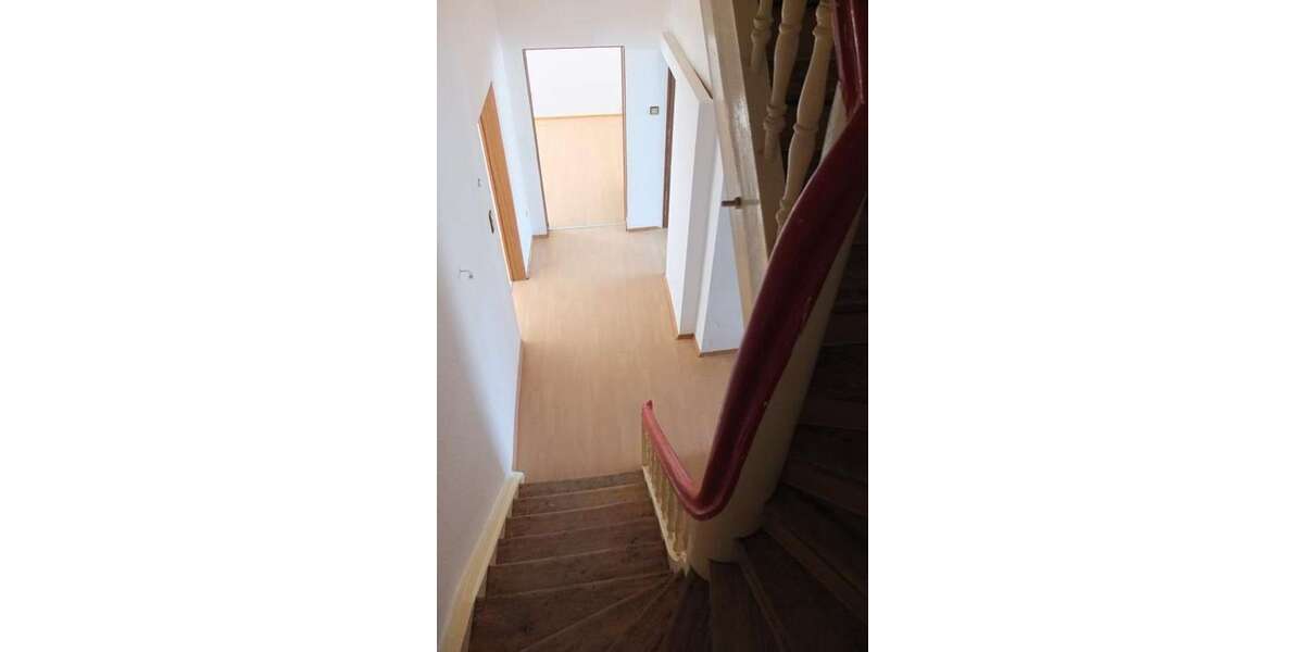Etagenwohnung Rodalben - 7 Zimmer, 180 m&sup2;, 990&euro; | Angebot:24339302