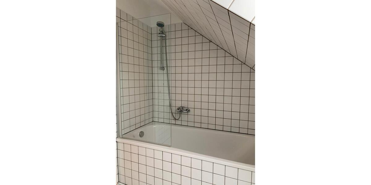Dachgeschoßwohnung Warstein - 2 Zimmer, 42 m&sup2;, 255&euro; | Angebot:26645572
