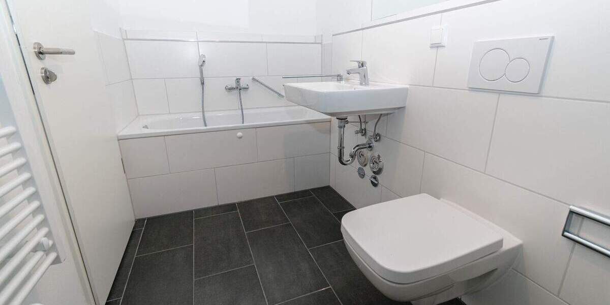 DIESE WOHNUNG WARTET NUR NOCH AUF SIE 3-Raum-Wohnung der Extraklasse mit Balkon 3 zimmer