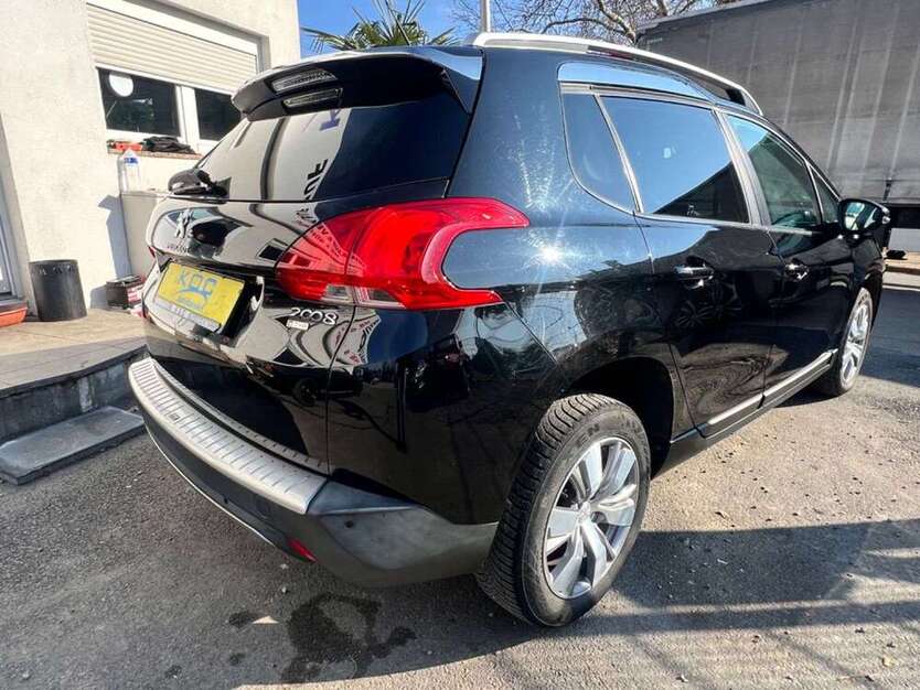 Peugeot 2008 88.000 km 7.900 € Mannheim 68199